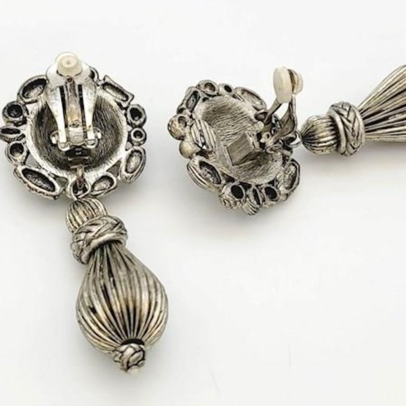 RARE Vintage Oscar De La Renta Silver Pewter Tone Etruscan Style Earrings - Picture 3 of 6